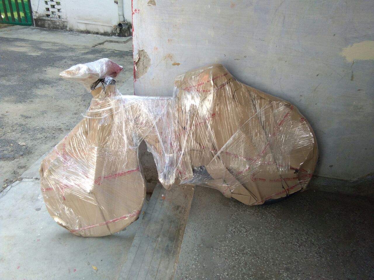Cycle Packed With FoamSheet, Air Bubble Brown Sheet, Lamination, Tape 